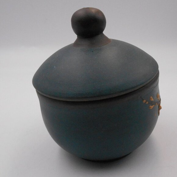 VINTAGE ZISHA TEA MUG YIXING TEACUP WITH LID HANDMADE FLORAL PLUM BLOSSOM DESIGN - Picture 4 of 11